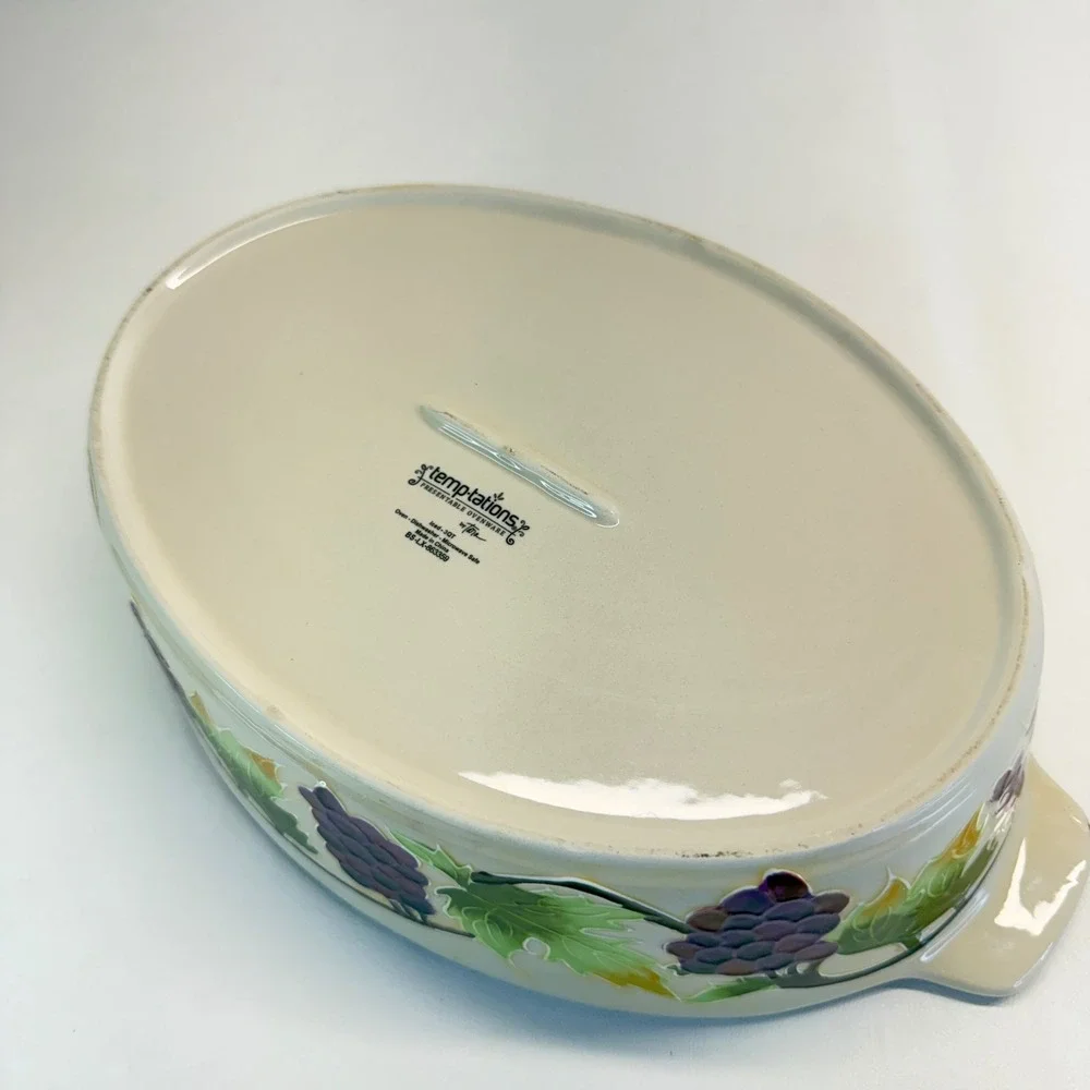 Temp-tations by Tara 3QT Oval Baker Grape Vine Ceramic Dish Lid BS-LX-863359